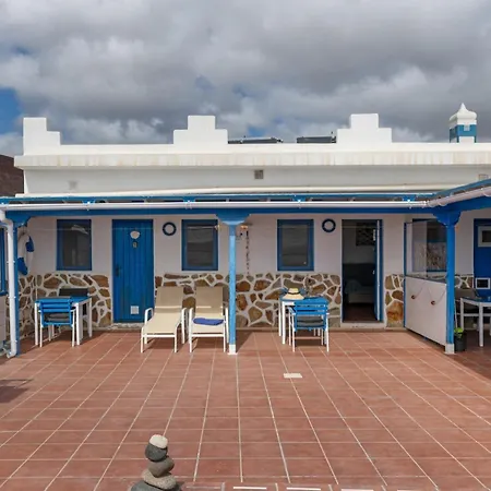 Pura Vida - Ventanas De Lanzarote