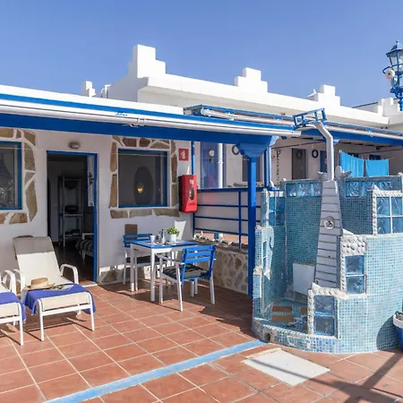 Pura Vida - Ventanas De Lanzarote