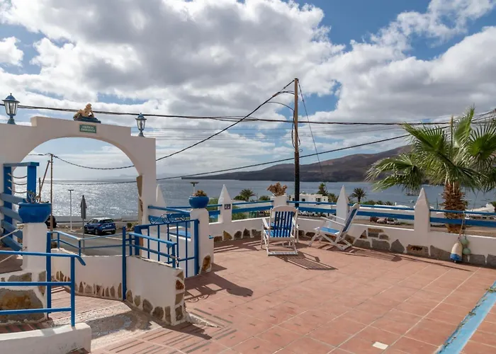 Pura Vida - Ventanas De Lanzarote * Плая-Кемада
