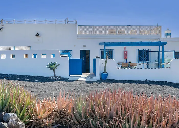 Pura Vida - Ventanas De Lanzarote Плая-Кемада